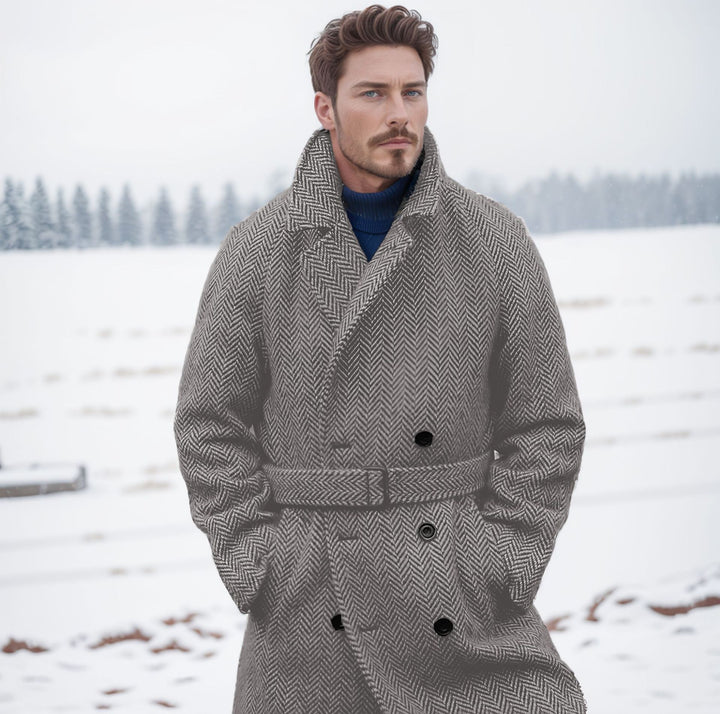 Herrar elegant Dufflecoat med moderna detaljer och praktiska fickor Mirla-Eva Jonsson