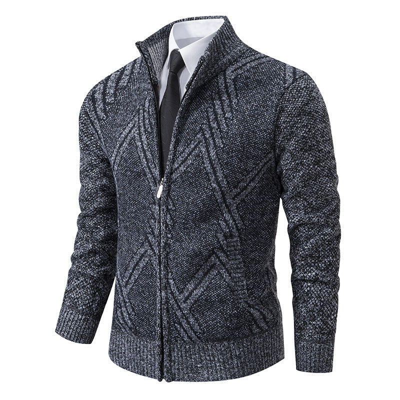 Herrar elegant cardigan med strukturerat flätmönster och hög krage Mirla-Eva Jonsson