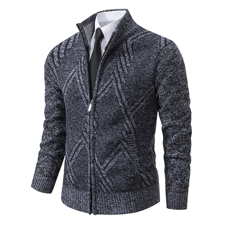 Herrar elegant cardigan med strukturerat flätmönster och hög krage Mirla-Eva Jonsson