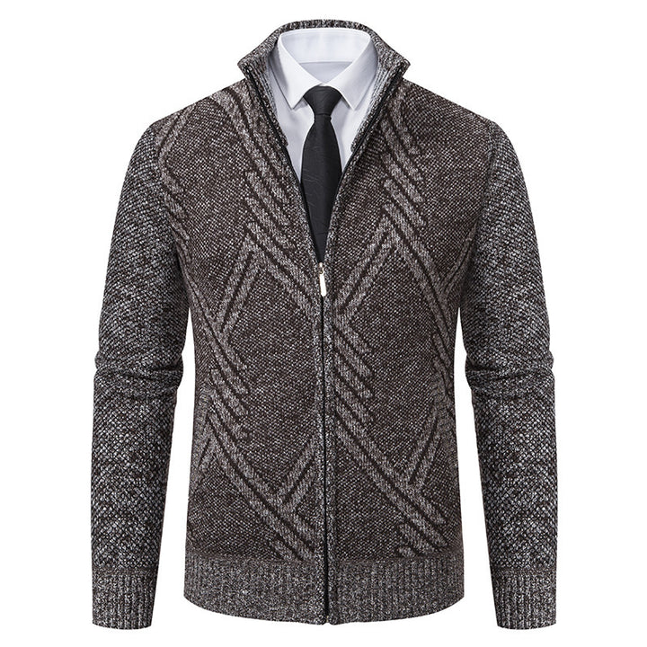 Herrar elegant cardigan med strukturerat flätmönster och hög krage Mirla-Eva Jonsson