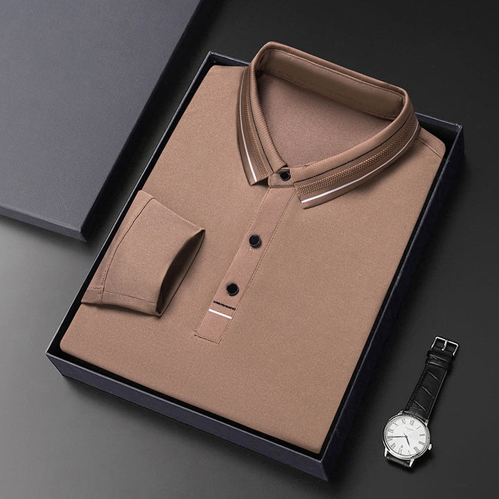 Herrar elegant poloshirt med strukturerad krage och stiliga detaljer Mirla-Eva Jonsson