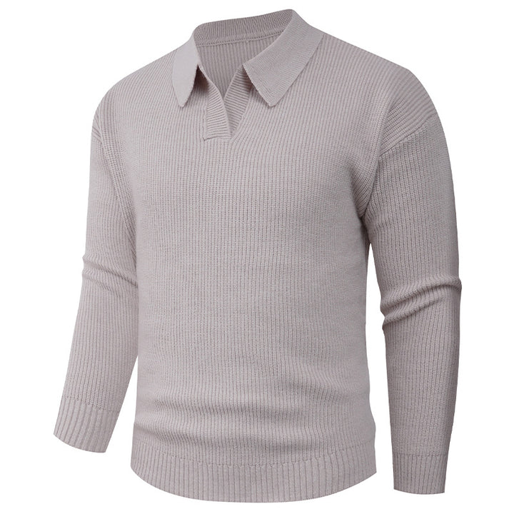 Herrar elegant stickad tröja med modern V-ringning och strukturerad design Mirla-Eva Jonsson