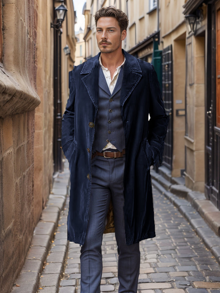 Herrar elegant trenchcoat i högkvalitativt tyg med praktiska fickor Mirla-Eva Jonsson