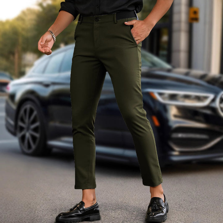 Herrar eleganta Slim-Fit fritidsbyxor med elastisk midja och klassiska detaljer Mirla-Eva Jonsson