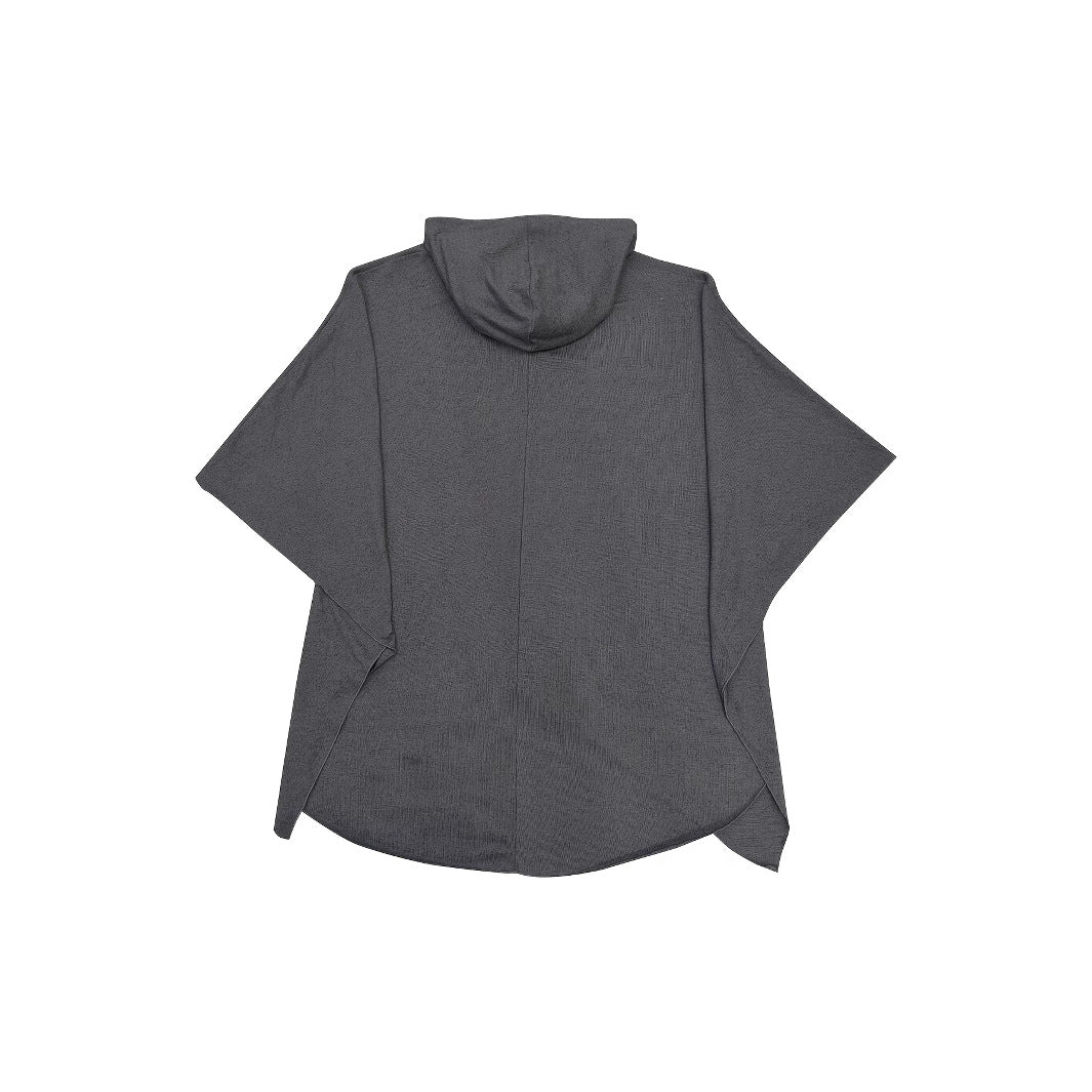 Herrar fashionabel kapuzenponcho i andningsbart material Mirla-Eva Jonsson