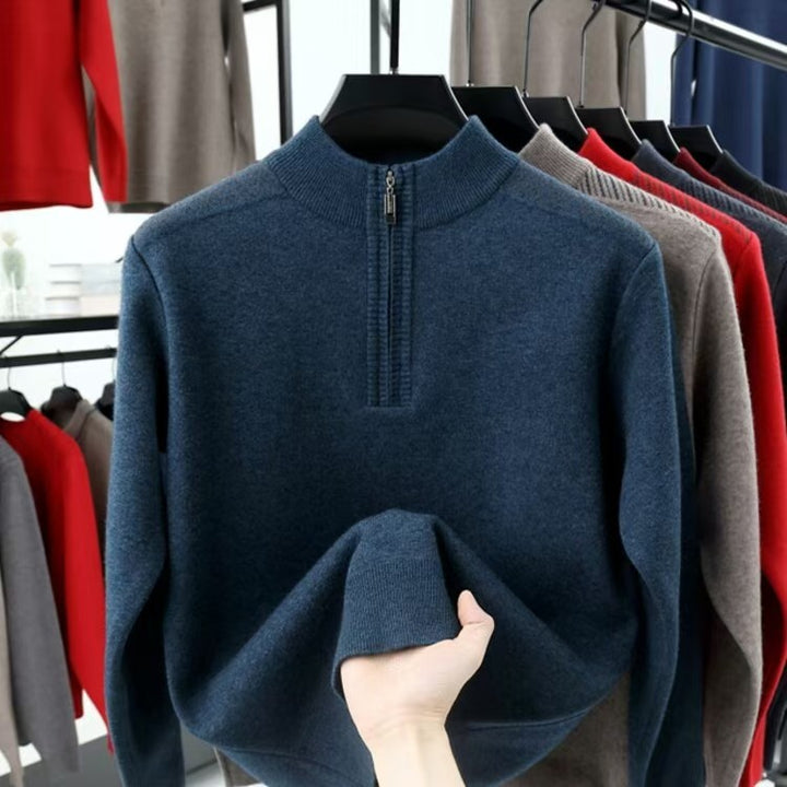 Herrar funktionell rullkragepullover med halvdragkedja och strukturerad design Mirla-Eva Jonsson