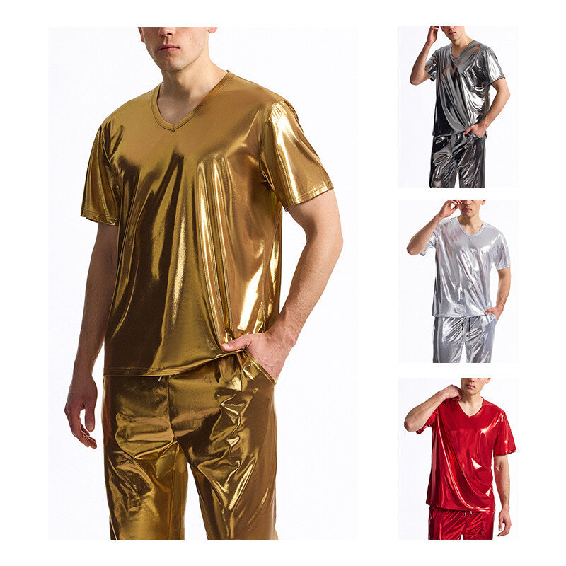Herrar glänsande sportoutfit med modern V-ringning och elastisk midja Mirla-Eva Jonsson