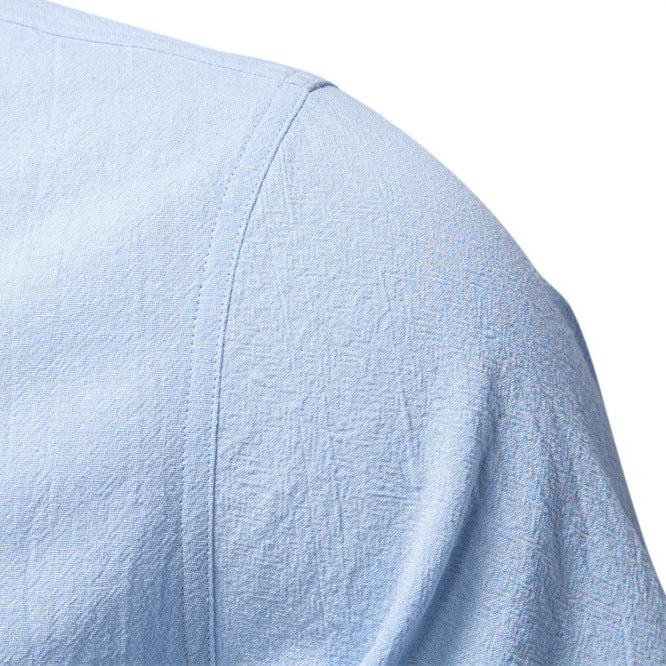 Herrar kortärmad Henley-shirt med praktisk knapplist och modern design Mirla-Eva Jonsson
