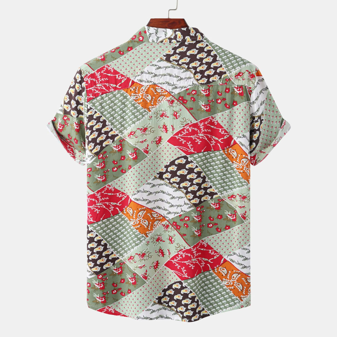 Herrar kortärmad skjorta i kreativ patchwork-stil med strukturerade detaljer Eva Jonsson-Eva Jonsson