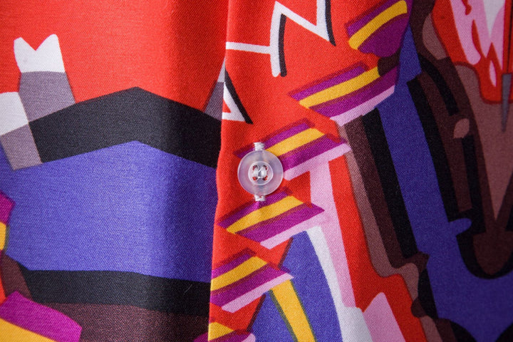 Herrar kortärmad skjorta med iögonfallande geometrisk design och praktisk bröstficka Mirla-Eva Jonsson
