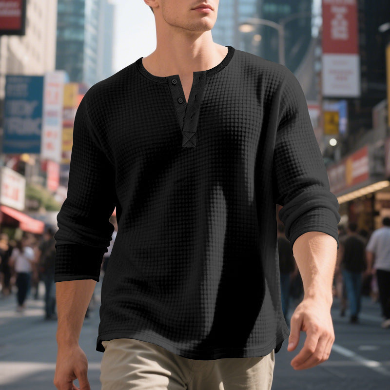 Herrar långärmad Henley-shirt med strukturerad design Mirla-Eva Jonsson