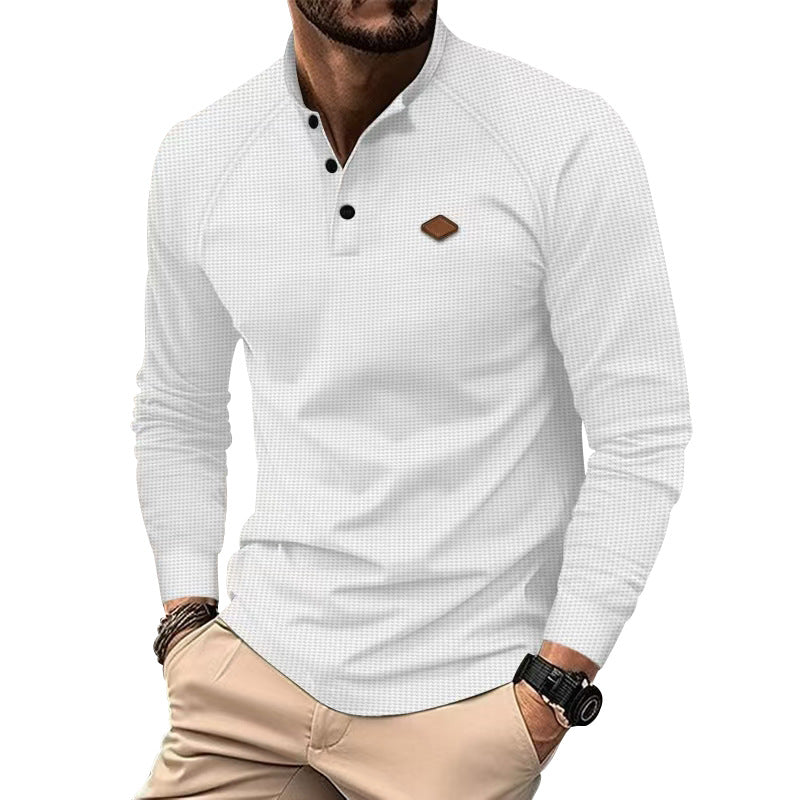 Herrar långärmad Henley-shirt med strukturerad yta och moderna knappr detaljer Eva Jonsson-Eva Jonsson