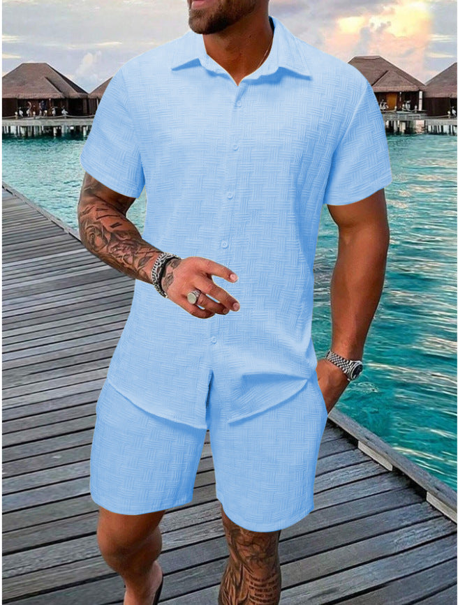 Herrar mode sommar-outfit med strukturerad design och korta ärmar Mirla-Eva Jonsson