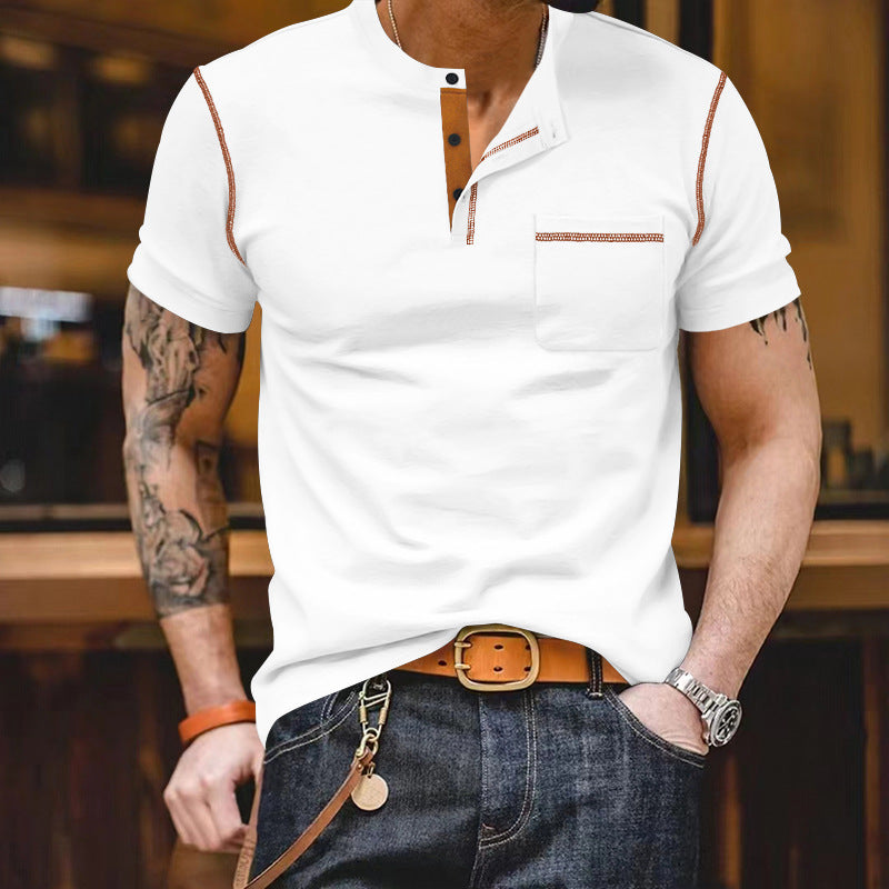 Herrar moderiktig kortärmad Henley-shirt med kontrasterande accenter och praktisk bröstficka Mirla-Eva Jonsson