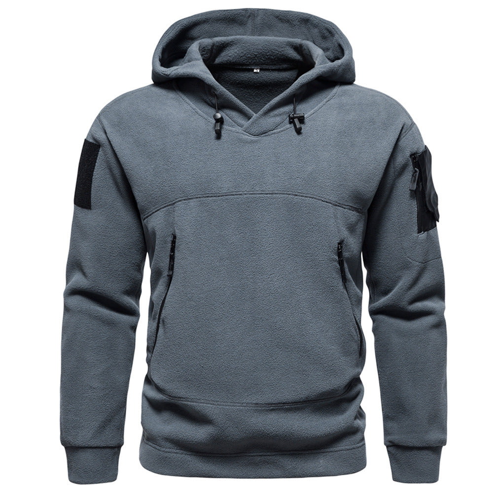 Herrar modern fleece-hoody med strategiska dragkedjsfickor Mirla-Eva Jonsson
