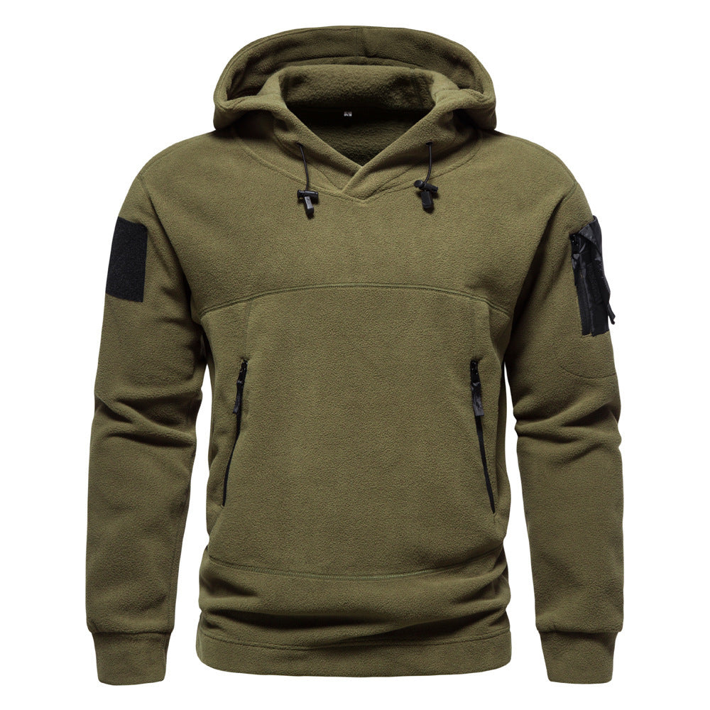 Herrar modern fleece-hoody med strategiska dragkedjsfickor Mirla-Eva Jonsson
