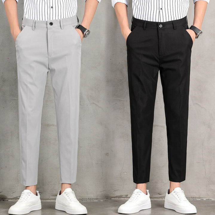 Herrar moderna chinos med slim fit-snitt och praktiska sidofickor Mirla-Eva Jonsson