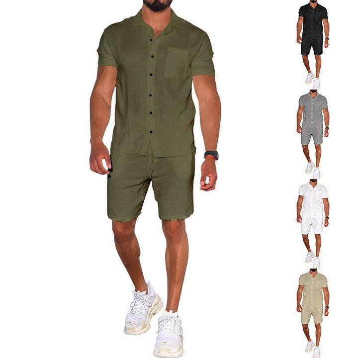 Herrar moderna fritids-set bestående av kortärmad skjorta och shorts Mirla-Eva Jonsson