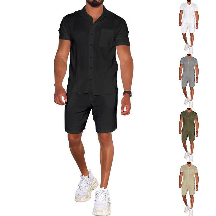 Herrar moderna fritids-set bestående av kortärmad skjorta och shorts Mirla-Eva Jonsson