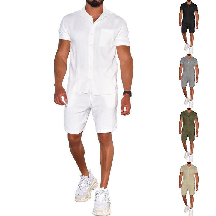 Herrar moderna fritids-set bestående av kortärmad skjorta och shorts Mirla-Eva Jonsson