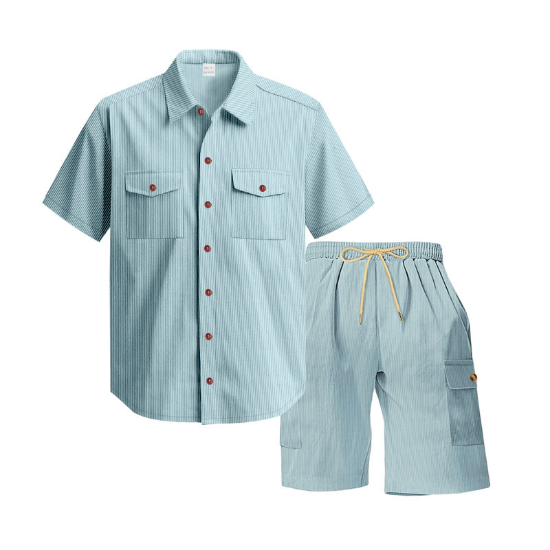 Herrar modernt kortärmad skjort- och cargoshorts-set med praktiska fickor och elastisk midja Mirla-Eva Jonsson