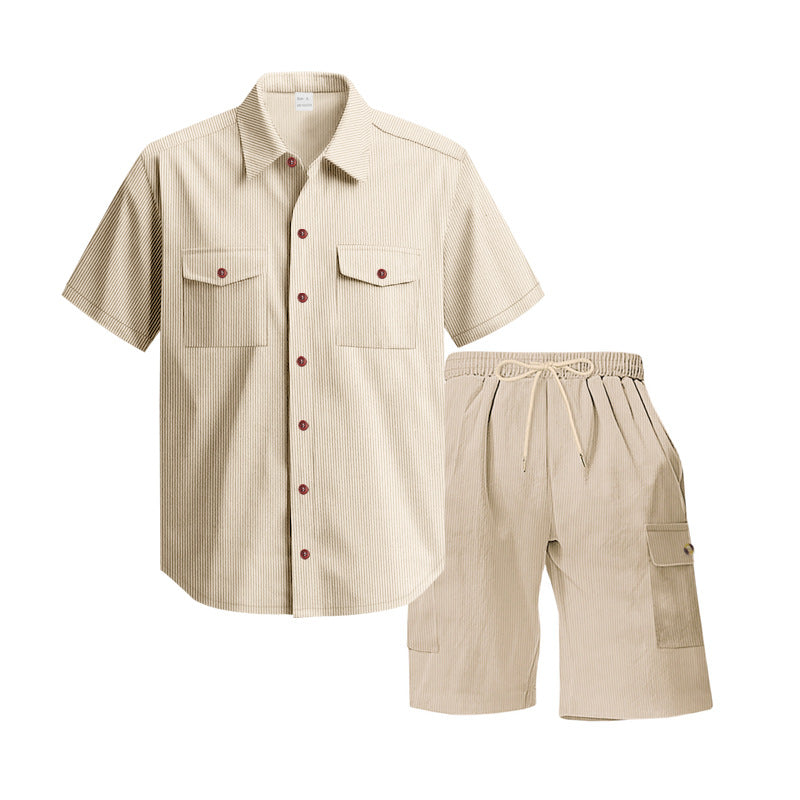 Herrar modernt kortärmad skjort- och cargoshorts-set med praktiska fickor och elastisk midja Mirla-Eva Jonsson