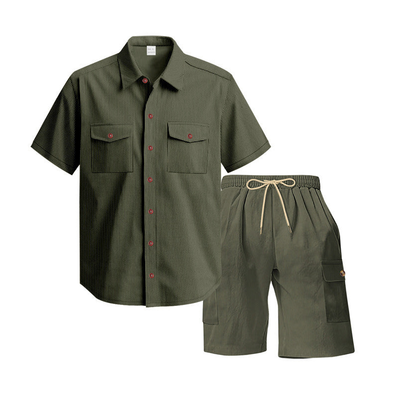 Herrar modernt kortärmad skjort- och cargoshorts-set med praktiska fickor och elastisk midja Mirla-Eva Jonsson