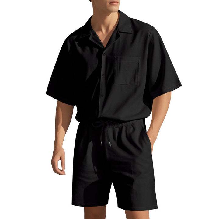 Herrar modernt sommar set av bekväm kortärmad skjorta och shorts Mirla-Eva Jonsson
