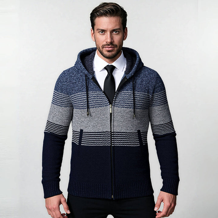 Herrar modete Hoodie-jacka med strukturerad design och praktiska fickor Mirla-Eva Jonsson