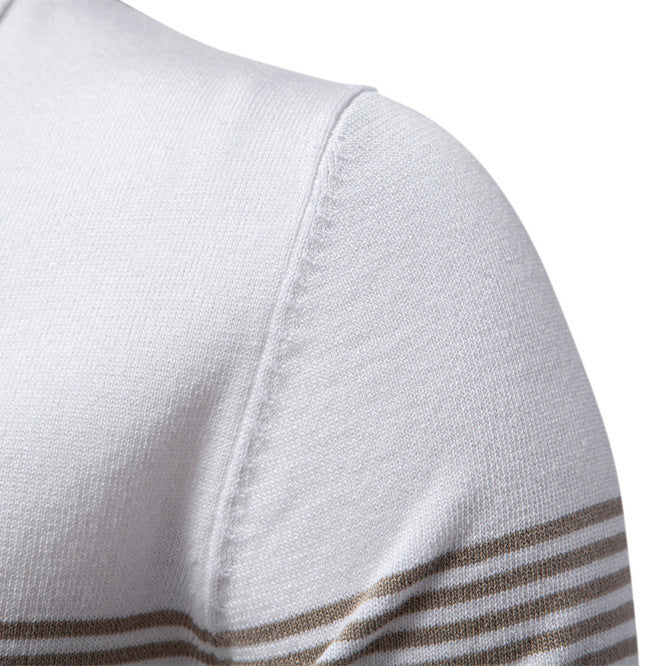 Herrar polo-shirt med elegant dragkedja och sportigt randmönster Eva Jonsson-Eva Jonsson