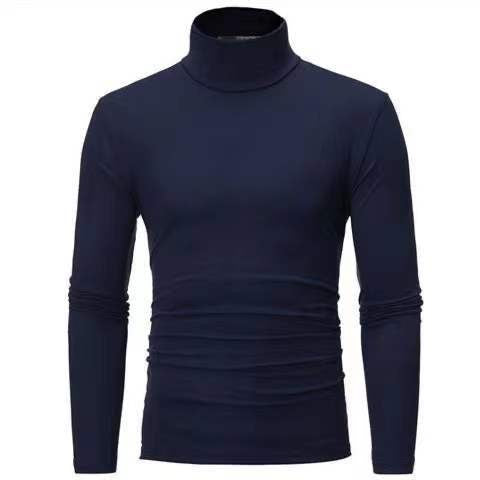 Herrar rullkragesweater i elastiskt material med en tajt passform Mirla-Eva Jonsson