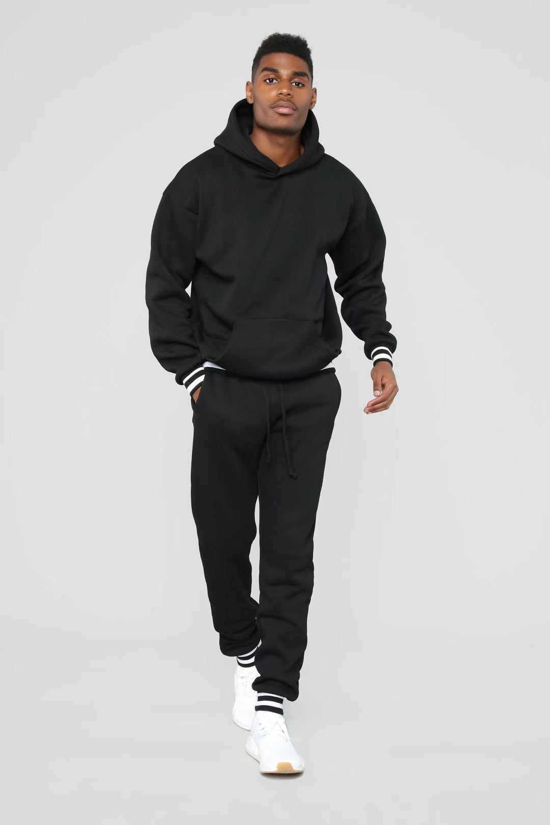 Herrar sportigt sweatshirt och joggingbyxor set Mirla-Eva Jonsson