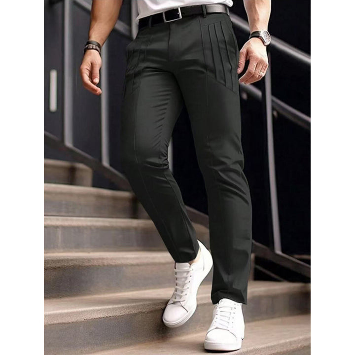 Herrar stiliga Slim-Fit kostymbyxor med plisserad design Mirla-Eva Jonsson