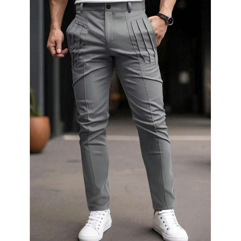 Herrar stiliga Slim-Fit kostymbyxor med plisserad design Mirla-Eva Jonsson