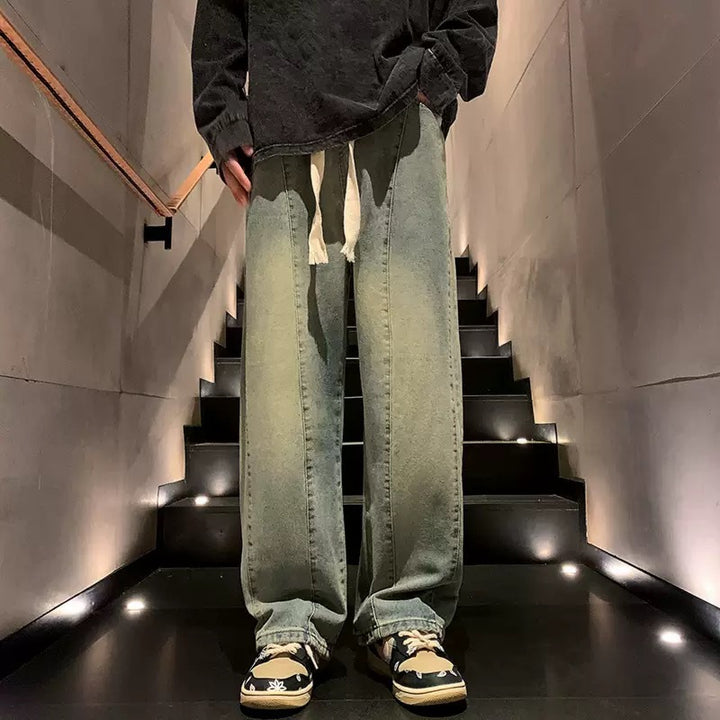 Herrar vida denimbyxor i urban stil med avslappnad passform och bekväm resår Mirla-Eva Jonsson