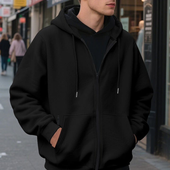 Herrar zip-hoodie med praktiska fickor och ventilerande fleece-inredning Mirla-Eva Jonsson
