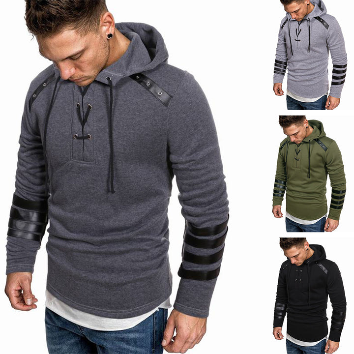 Herrarnas Hoodie med trendiga läderdetaljer Mirla-Eva Jonsson