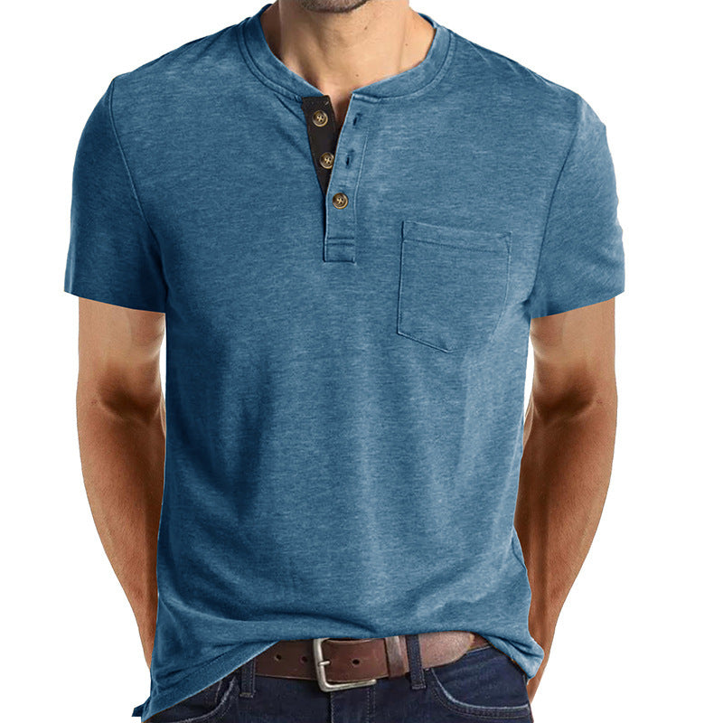 Herrarnas avslappnade Henley T-shirt med knapplist och bröstficka Mirla-Eva Jonsson