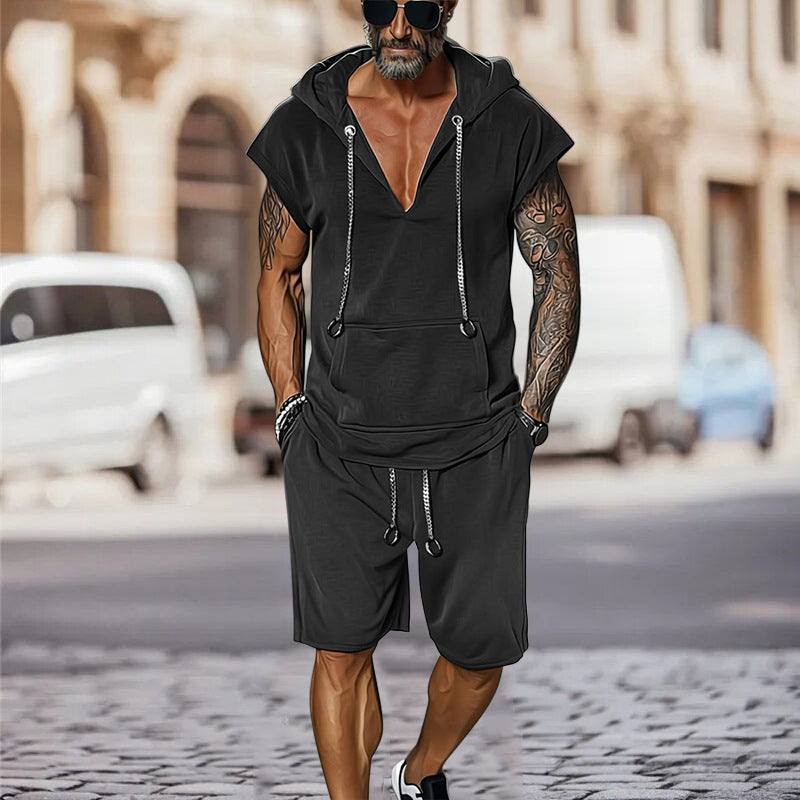 Herrarnas avslappnade fritidsset med stilig hoodie-t-shirt och shorts Mirla-Eva Jonsson