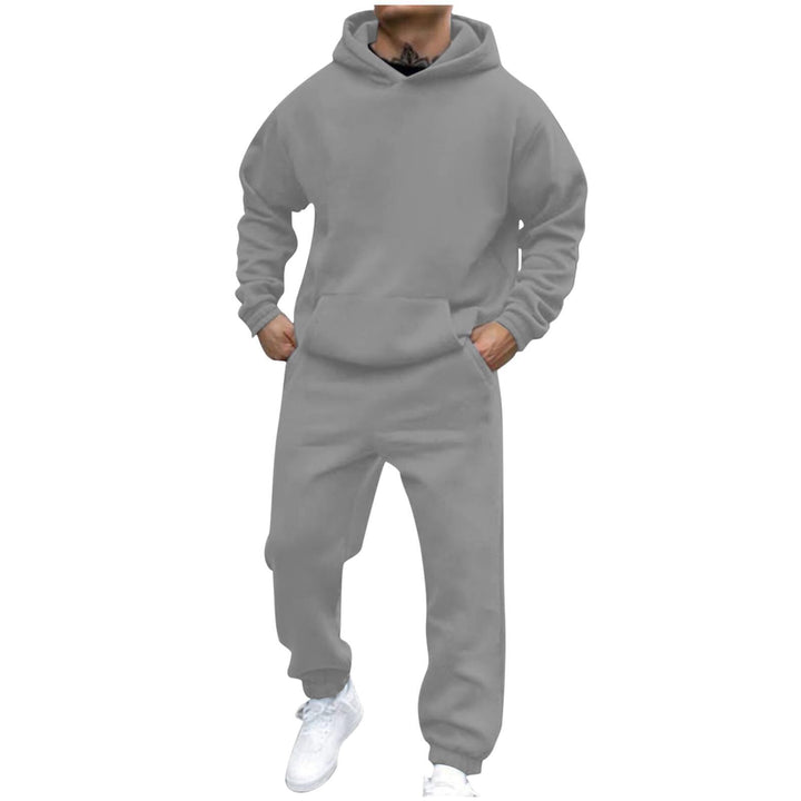 Herrarnas avslappnade hoodie-set med oversized passform och praktiska fickor Mirla-Eva Jonsson