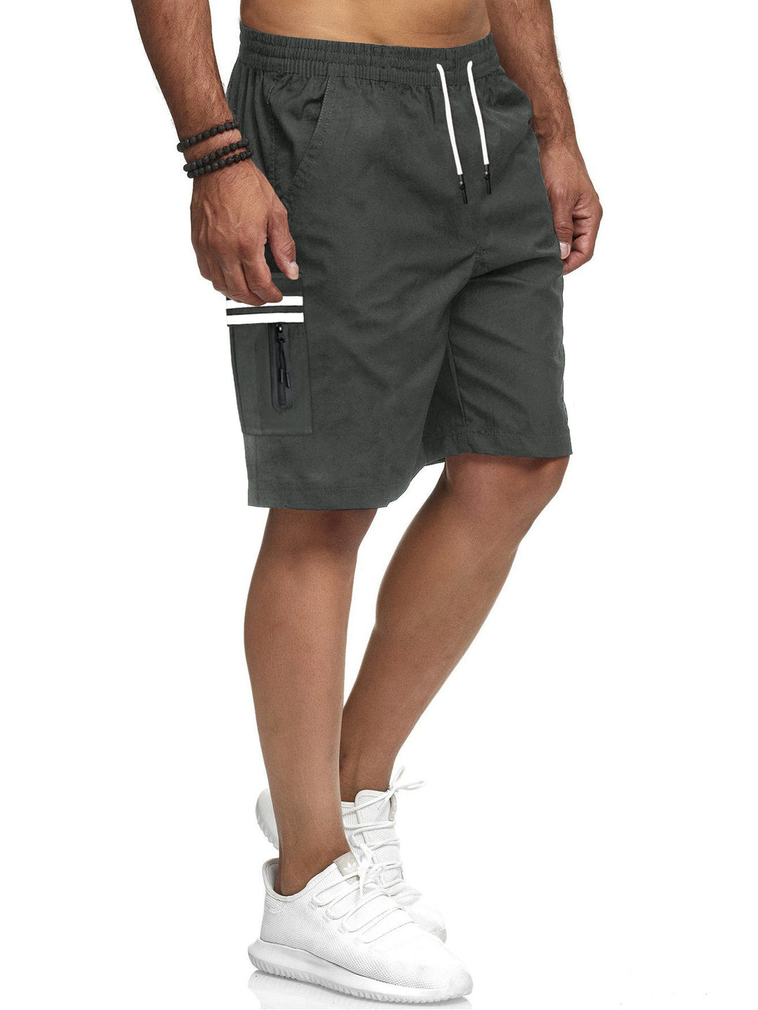 Herrarnas badshorts med praktiska dragkedjefickor och elastiskt midjeband Mirla-Eva Jonsson
