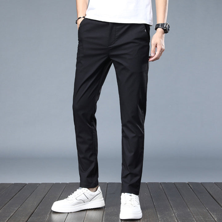 Herrarnas bekväma chinos med lätt stretchmaterial Mirla-Eva Jonsson