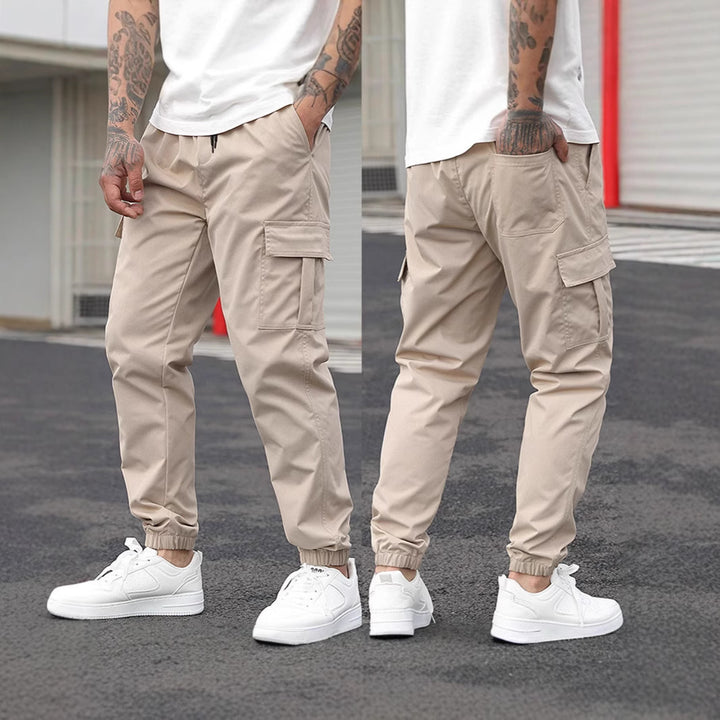 Herrarnas cargo-byxor i urban stil Mirla-Eva Jonsson