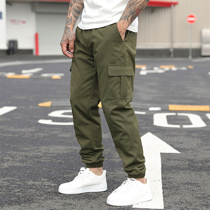 Herrarnas cargo-byxor i urban stil Mirla-Eva Jonsson