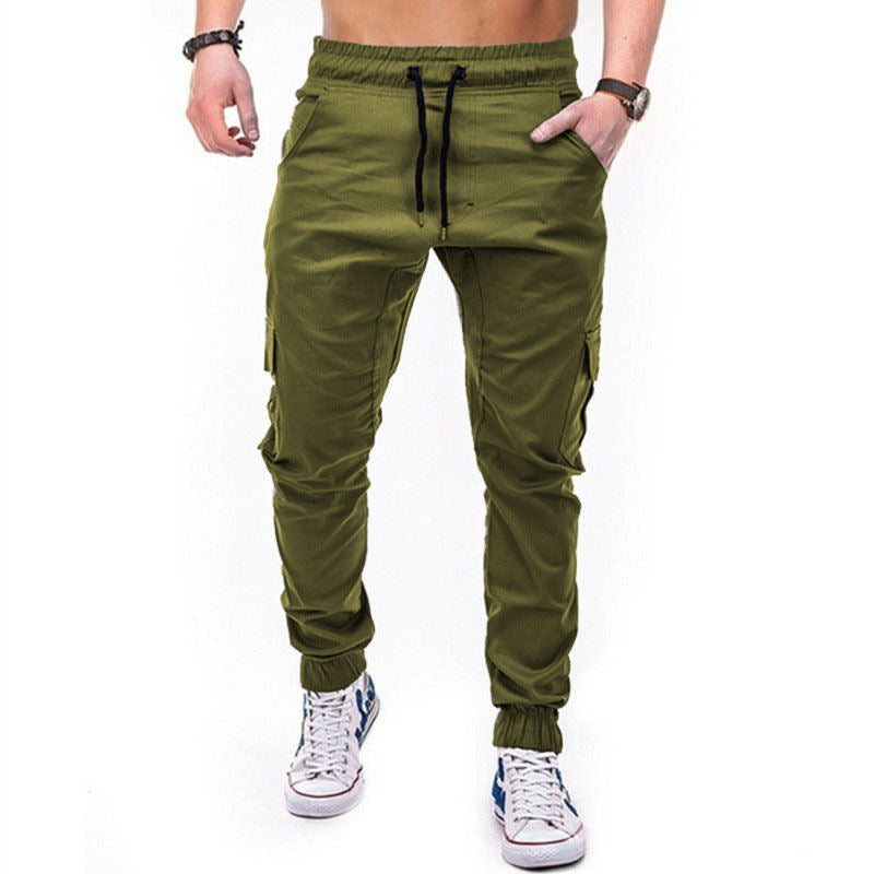 Herrarnas cargo joggingbyxor med elastisk midja och praktiska sidofickor Mirla-Eva Jonsson
