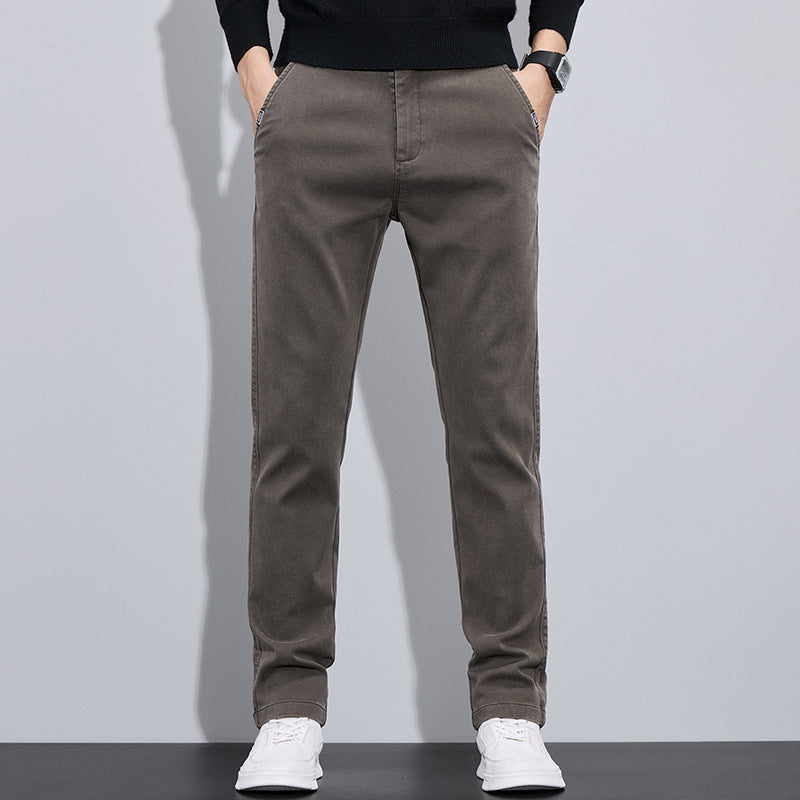 Herrarnas eleganta Chino-byxor med slim-fit passform och mångsidiga fickor Mirla-Eva Jonsson