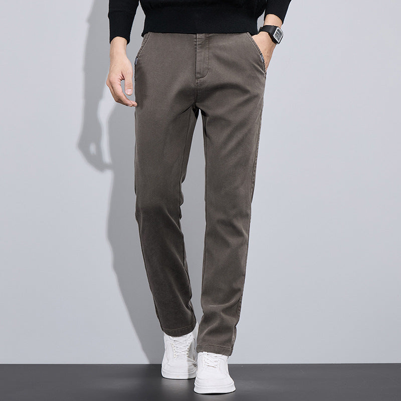 Herrarnas eleganta Chino-byxor med slim-fit passform och mångsidiga fickor Mirla-Eva Jonsson