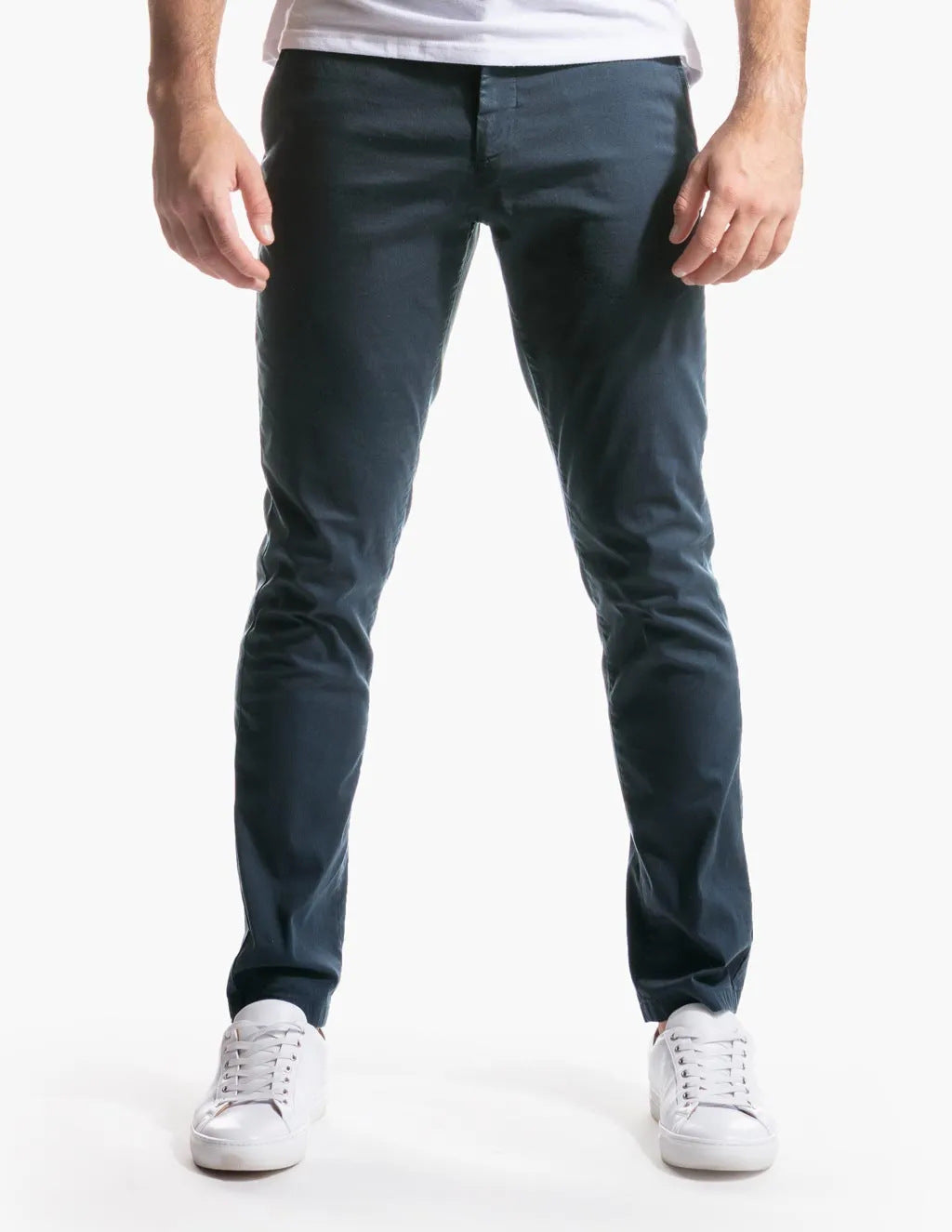 Herrarnas eleganta chinos med elastisk midja och smal passform Eva Jonsson-Eva Jonsson