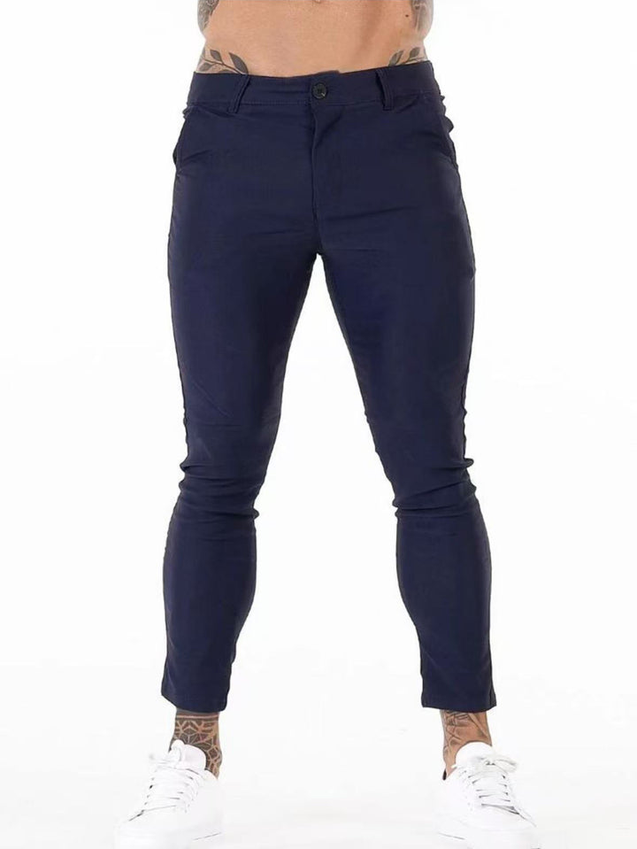 Herrarnas eleganta slim-fit chinos med elastisk midja och sidofickor Mirla-Eva Jonsson