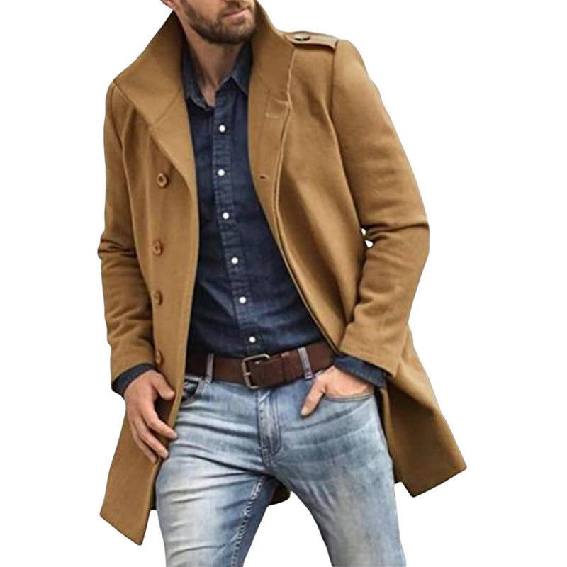 Herrarnas eleganta trenchcoat med dubbel knapprad och praktiskt innerfoder Eva Jonsson-Eva Jonsson